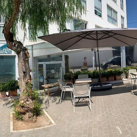 Take Surf Hostel Conil Conil De La Frontera Eksteriør bilde