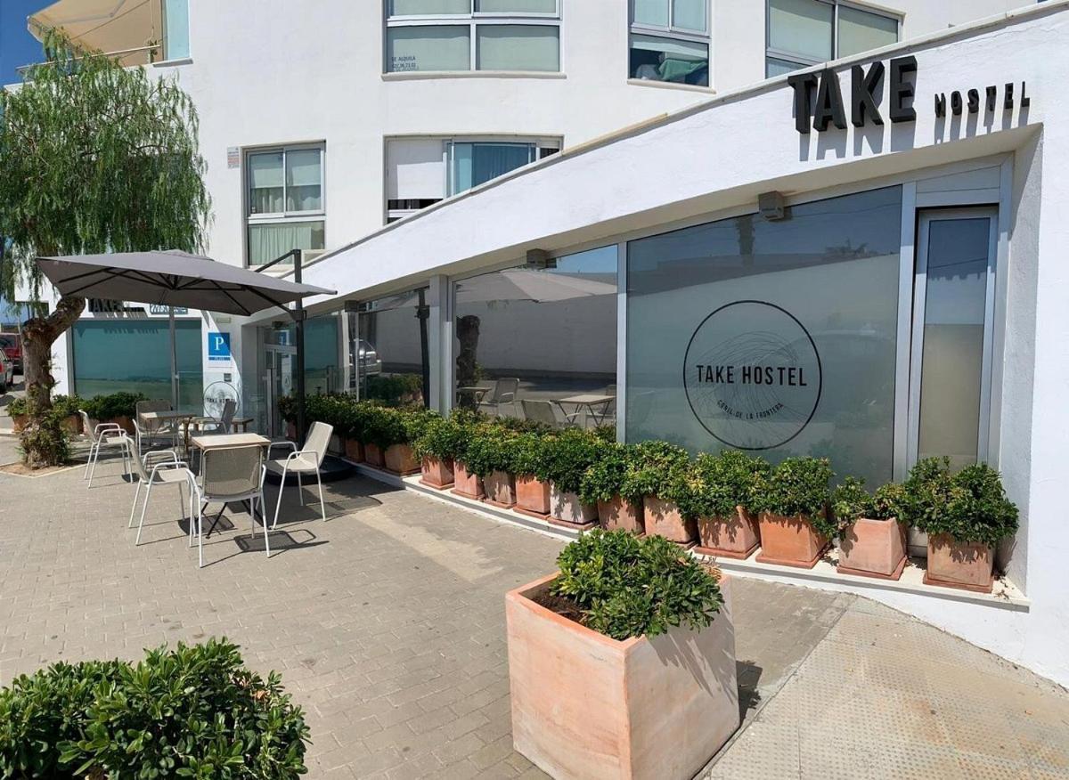 Take Surf Hostel Conil Conil De La Frontera Eksteriør bilde