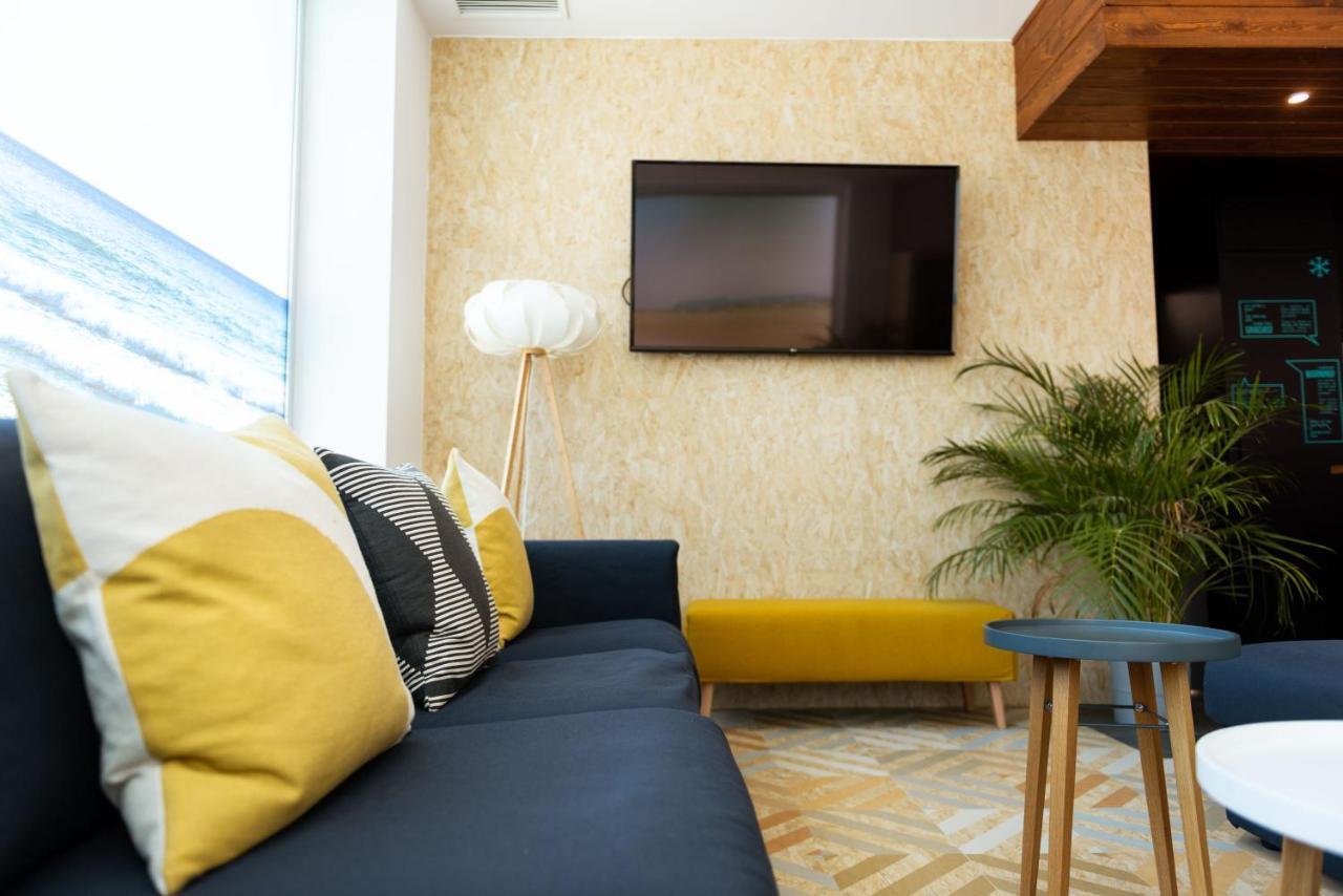 Take Surf Hostel Conil Conil De La Frontera Eksteriør bilde