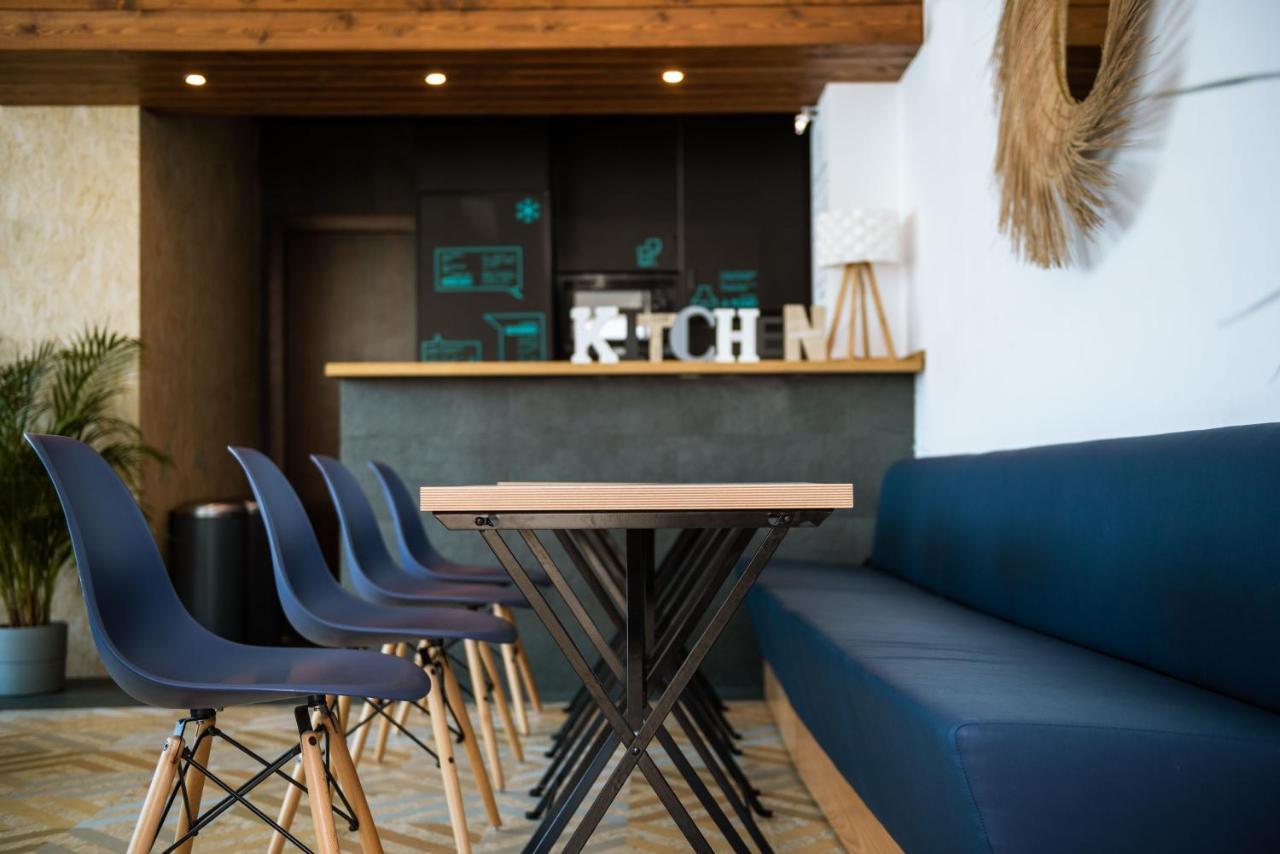 Take Surf Hostel Conil Conil De La Frontera Eksteriør bilde