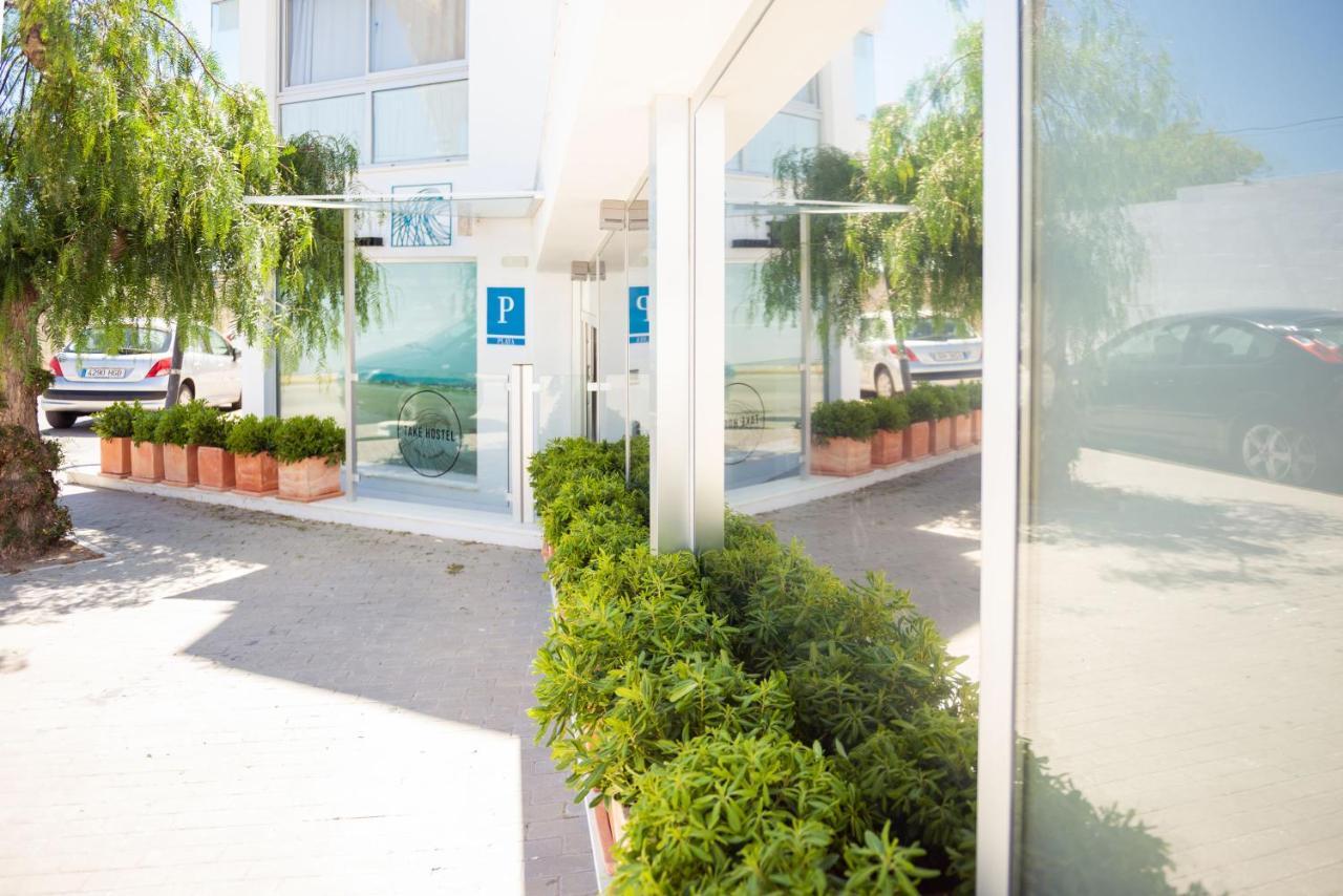 Take Surf Hostel Conil Conil De La Frontera Eksteriør bilde